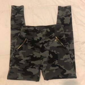 3/40$ SWS - Leopard Style Leggings